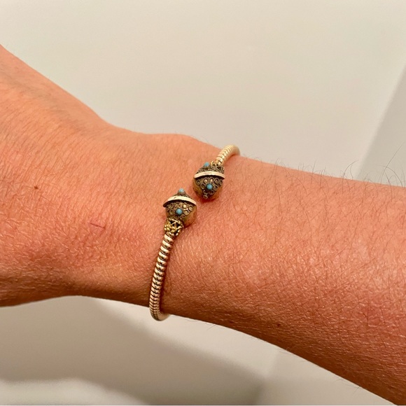Victorian Etruscan Gold Over Brass CrossOver Bracelet for a Small Wrist. - Picture 6 of 8